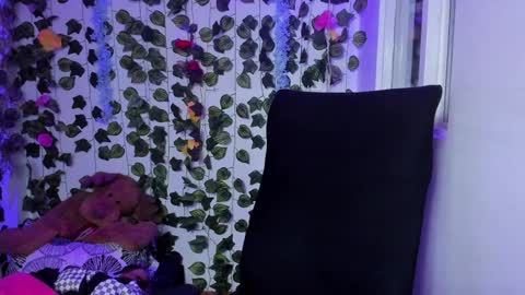 Celestineeeeee online show from 8, 1, 2025