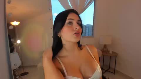 Ari online show from 23, 9, 2025