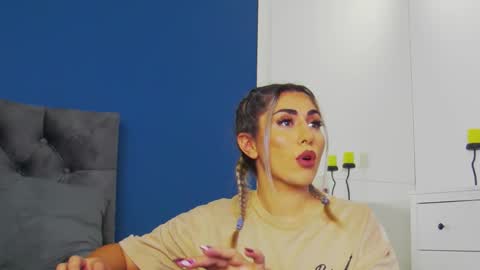 CelineMeyer online show from 27, 10, 2025