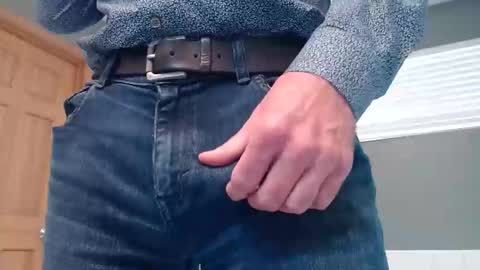 Snapshot of centerfield24 chatting on 3, 3, 2025 Centerfield online show from 3, 3, 2025