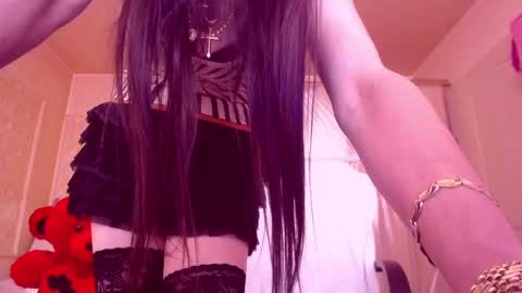 Cerise online show from 12, 2, 2025