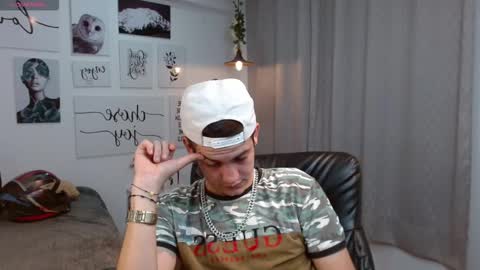 Snapshot of cerokershelby chatting on 7, 10, 2025 Ceroke online show from 7, 10, 2025