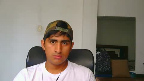 Snapshot of cesarex148 chatting on 3, 2, 2025 Cesar online show from 3, 2, 2025