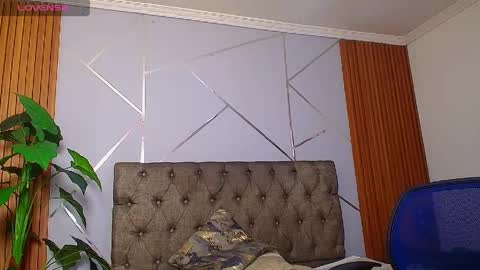 CHAARLOTTEE online show from 13, 4, 2026