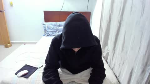 Snapshot of chandler_kenji chatting on 21, 11, 2025 Kenji online show from 21, 11, 2025