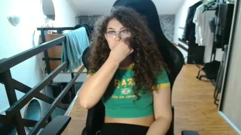 Stephanieblisss online show from 28, 2, 2026