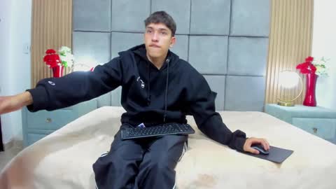 Chanellandmax online show from 13, 10, 2025