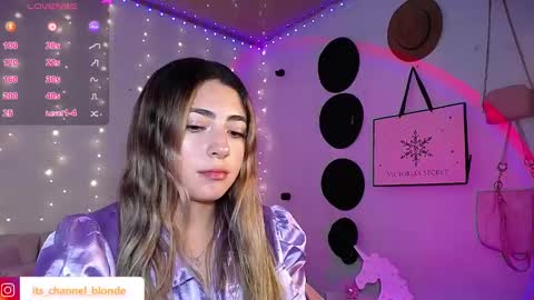 channel_blonde_a online show from 4, 3, 2025