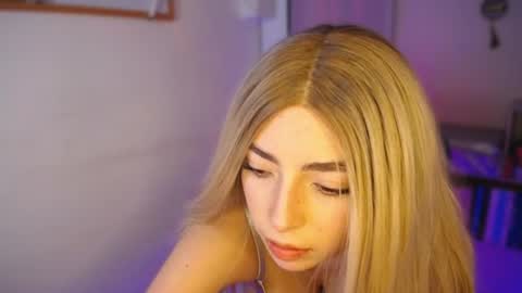 Snapshot of channel_blonde_a chatting on 14, 6, 2026 channel_blonde_a online show from 14, 6, 2026