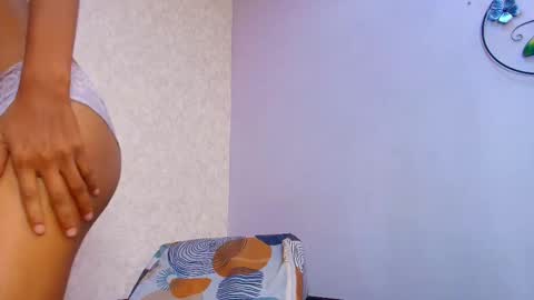 Raquel  online show from 7, 11, 2025