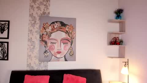   online show from 27, 2, 2025