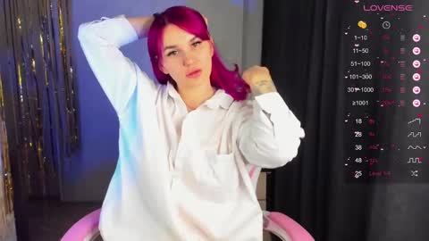 Suzanna Snow online show from 2, 1, 2025