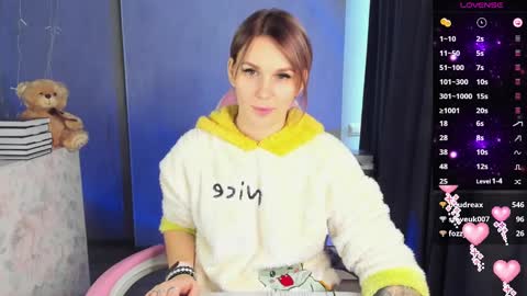 Suzanna Snow online show from 25, 2, 2025