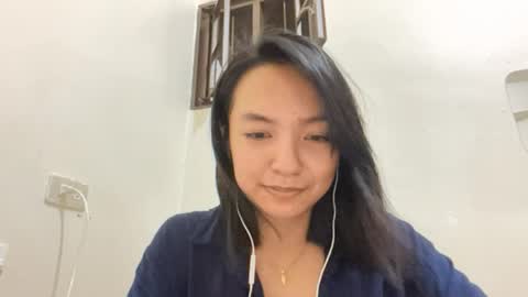 Snapshot of charamaracle chatting on 13, 4, 2026 Elly online show from 13, 4, 2026