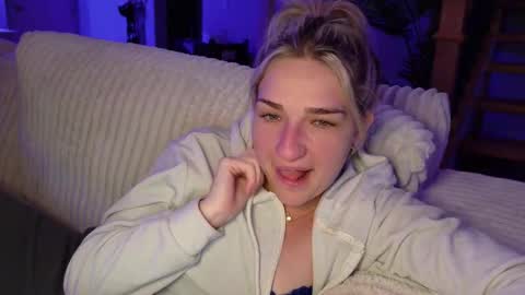 char  online show from 17, 12, 2025