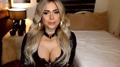 charismatic_apple online show from 3, 2, 2026