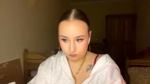 Snapshot of charleenestok chatting on 1, 12, 2025 Trixie online show from 1, 12, 2025