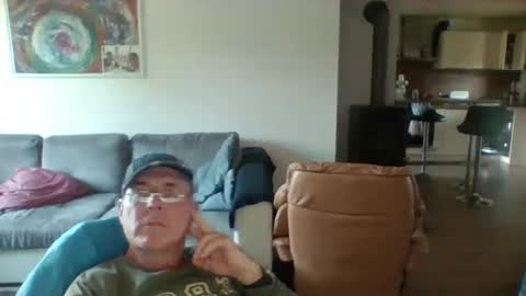 Snapshot of charles6064 chatting on 3, 6, 2026 charles6064 online show from 3, 6, 2026