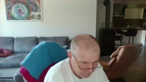 Snapshot of charles6064 chatting on 13, 6, 2026 charles6064 online show from 13, 6, 2026