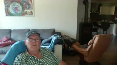 Snapshot of charles6064 chatting on 15, 6, 2026 charles6064 online show from 15, 6, 2026