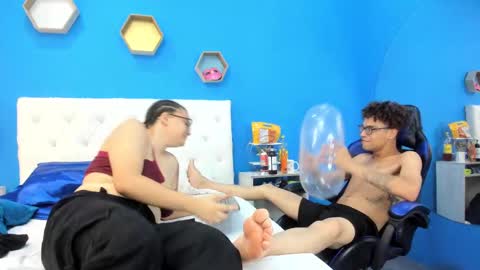 Snapshot of charles_x_elara chatting on 12, 2, 2025 Charles y Elara online show from 12, 2, 2025