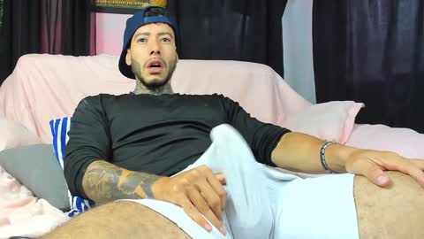 Snapshot of charless_dickenss chatting on 5, 2, 2025 charless_dickenss online show from 5, 2, 2025