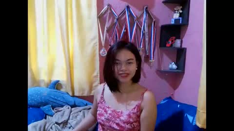 Snapshot of charlincadorna125 chatting on 11, 4, 2026 Sweetieeche online show from 11, 4, 2026