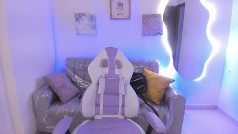    online show from 8, 1, 2026