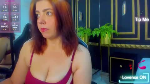 Snapshot of charlotee_rouse chatting on 1, 11, 2025 CHARLOTEE online show from 1, 11, 2025