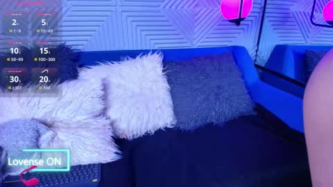 Snapshot of charlotte_2015 chatting on 14, 10, 2025 ambar online show from 14, 10, 2025