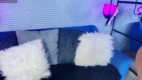 Snapshot of charlotte_2015 chatting on 23, 10, 2025 ambar online show from 23, 10, 2025