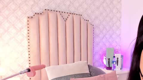   Charlotte  online show from 22, 1, 2025