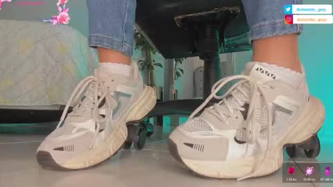 charlotte  grey online show from 25, 10, 2025