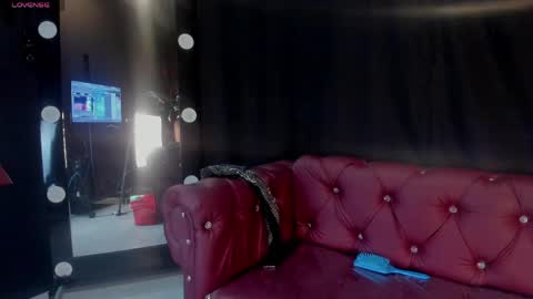  CHARLOTTE BROWN  online show from 14, 4, 2026