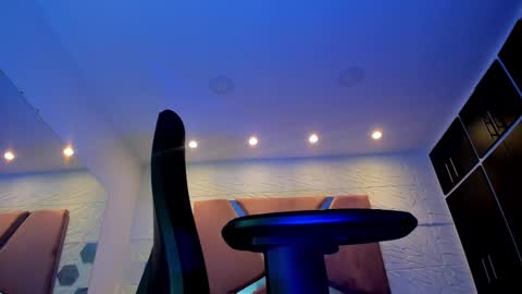 Charlotte Icee online show from 19, 2, 2025