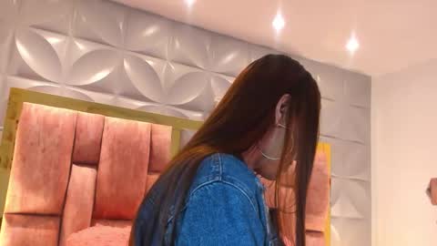 Charlotte Icee online show from 10, 1, 2026