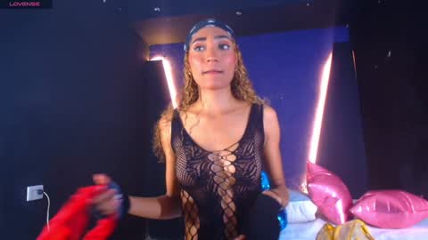 CHARLOTTE online show from 3, 2, 2025