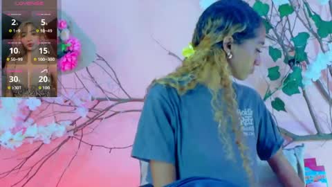 CHARLOTTE online show from 15, 4, 2026