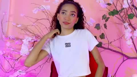 Snapshot of charlotte_love10 chatting on 19, 7, 2026 CHARLOTTE online show from 19, 7, 2026