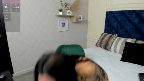 Charlotte Mayers online show from 6, 10, 2025