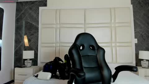 Snapshot of charlotte_whitee1 chatting on 10, 6, 2026 Charlotte Everyday From 0700 to 1300 Col Time online show from 10, 6, 2026