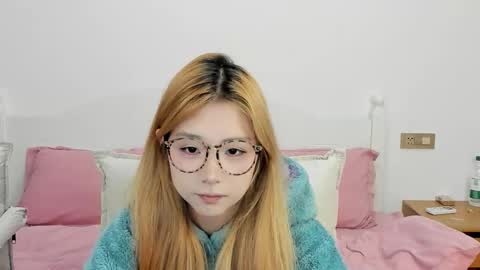 Charlotte online show from 28, 11, 2025