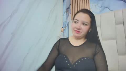 Charlotte  Schmidt online show from 7, 10, 2025