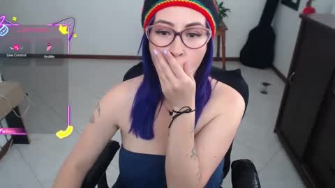 charlottezoe online show from 9, 9, 2025