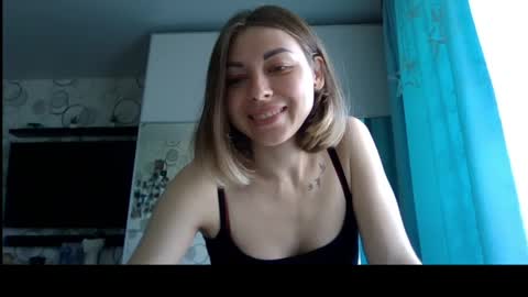Snapshot of charming__chick chatting on 7, 6, 2026 charming__chick online show from 7, 6, 2026