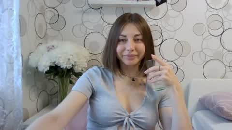 Snapshot of charming__chick chatting on 16, 6, 2026 charming__chick online show from 16, 6, 2026