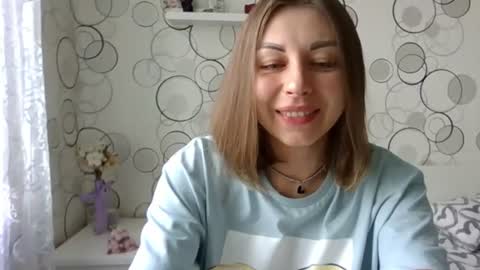 Snapshot of charming__chick chatting on 19, 7, 2026 charming__chick online show from 19, 7, 2026