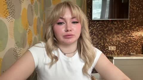 my fansly Charming daisy              My Wishlist  for new toys     online show from 7, 4, 2026