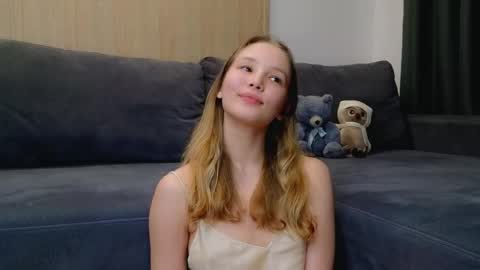 Snapshot of charming_evaa chatting on 28, 4, 2026 Eva online show from 28, 4, 2026