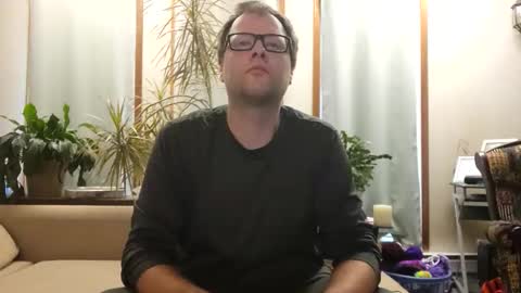 Snapshot of charmingatom chatting on 1, 11, 2025 charmingatom online show from 1, 11, 2025